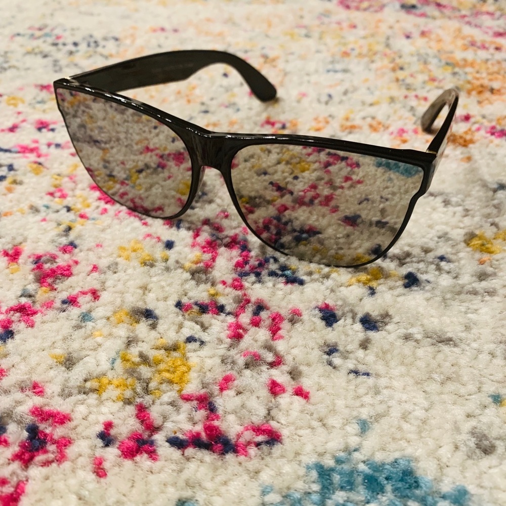 🕶 mirror sunglasses